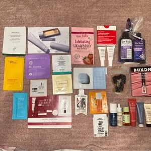 NEW Beauty Sample Bundle